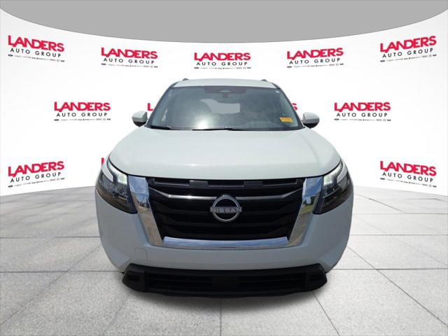 2024 Nissan Pathfinder SV 4WD