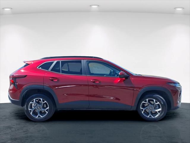 2025 Chevrolet Trax FWD LT