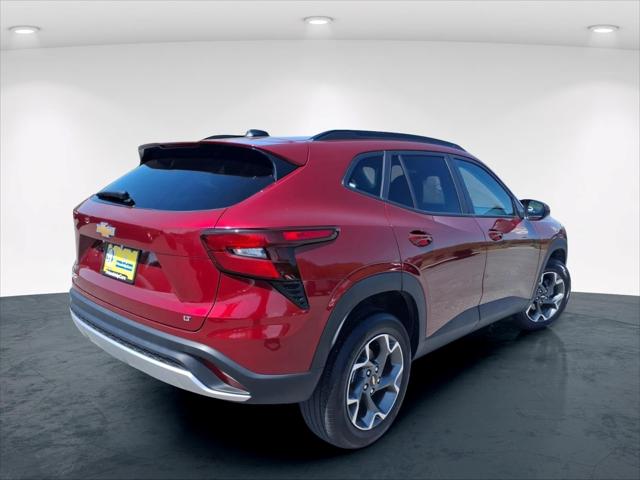 2025 Chevrolet Trax FWD LT