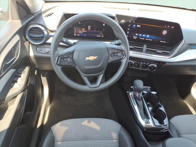 2025 Chevrolet Trax FWD LT