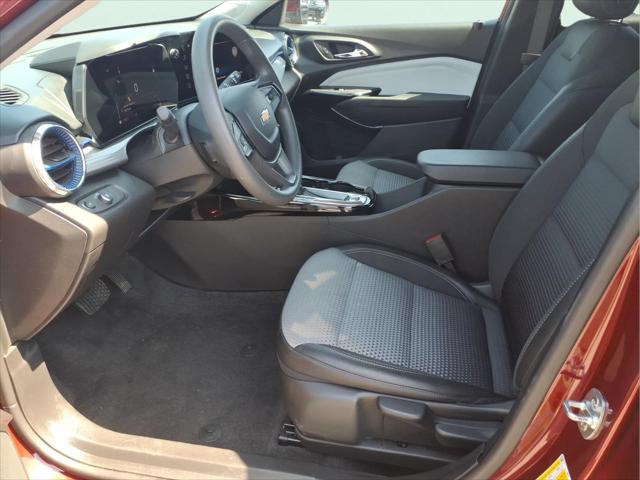 2025 Chevrolet Trax FWD LT