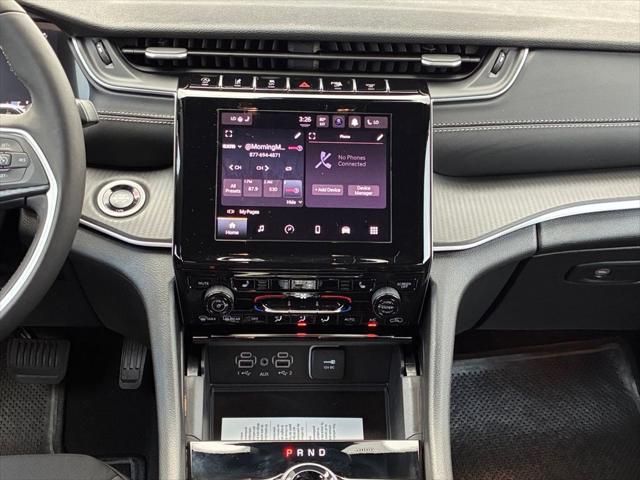2026 Jeep Grand Cherokee L GRAND CHEROKEE L LAREDO X 4X2