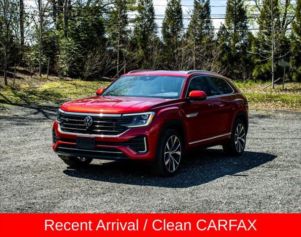 2024 Volkswagen Atlas Cross Sport 2.0T SEL Premium R-Line for sale in Commack, NY