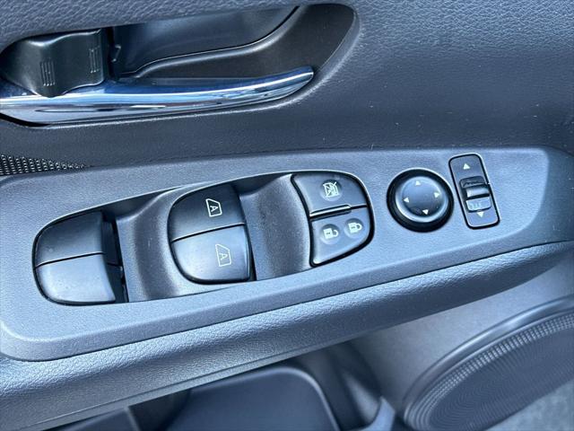 2024 Nissan Kicks SV Xtronic CVT