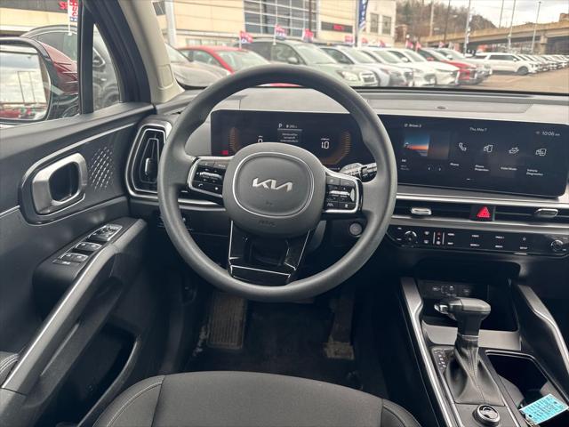 2025 Kia Sorento LX
