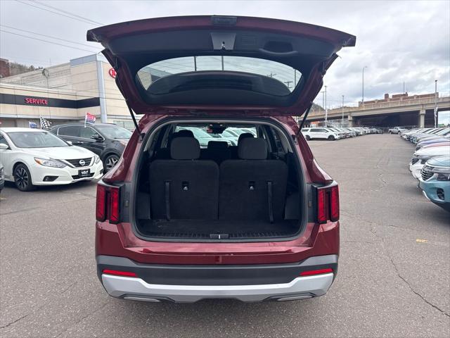 2025 Kia Sorento LX