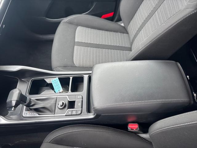 2025 Kia Sorento LX