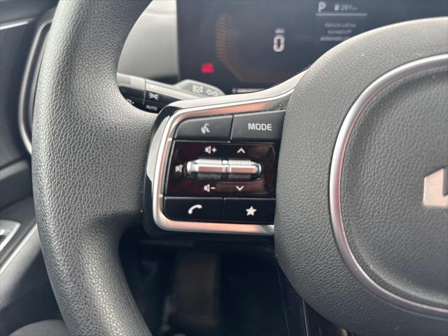 2025 Kia Sorento LX