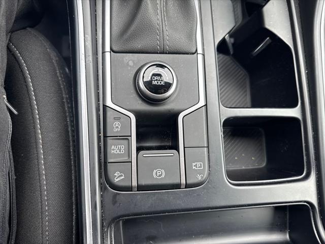 2025 Kia Sorento LX