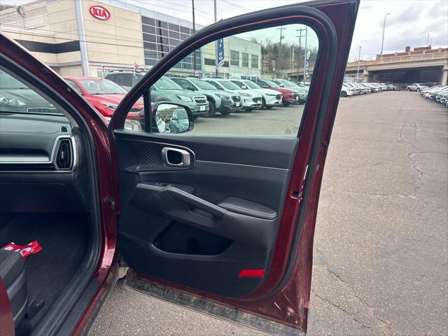 2025 Kia Sorento LX