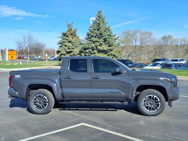 Used 2025 Toyota Tacoma TRD Sport with VIN 3TMLB5JN8SM118179 for sale in Burnsville, Minnesota