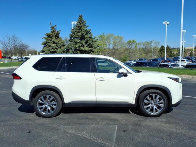Used 2024 Toyota Grand Highlander Limited with VIN 5TDAAAB55RS002465 for sale in Burnsville, Minnesota