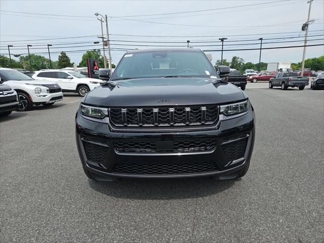 2026 Jeep Grand Cherokee L GRAND CHEROKEE L LAREDO ALTITUDE 4X4 2026 Jeep Grand Cherokee L GRAND CHEROKEE L LAREDO ALTITUDE 4X4