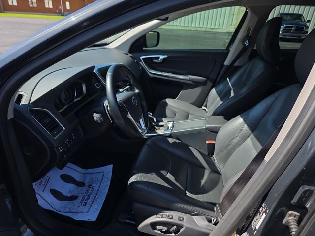 2014 Volvo XC60 3.0L R-Design Premier Plus