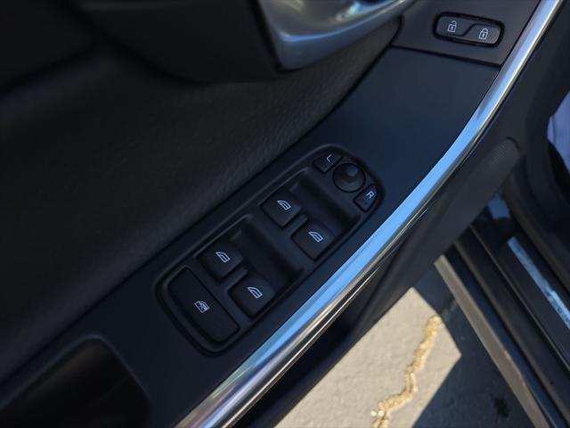 2014 Volvo XC60 3.0L R-Design Premier Plus