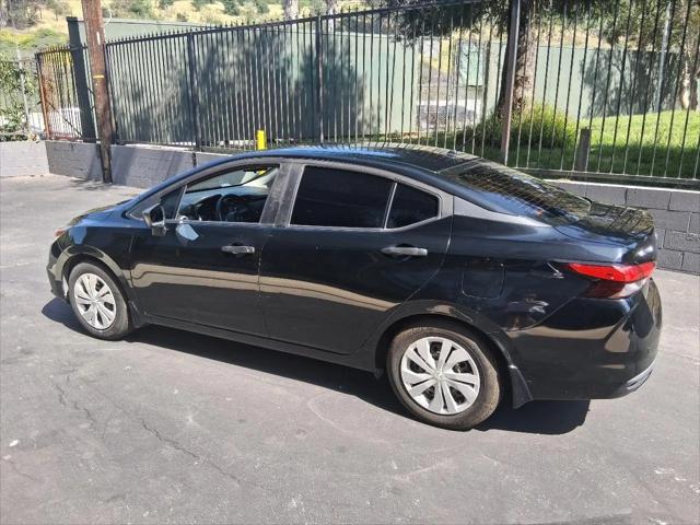 2020 Nissan Versa S Xtronic CVT