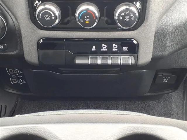 2025 Ram 1500 Warlock Crew Cab 4x4 5'7" Box