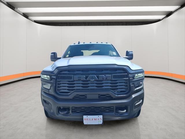 2026 RAM Ram 5500 Chassis Cab RAM 5500 TRADESMAN CHASSIS CREW CAB 4X4 84 CA