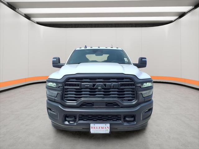 2026 RAM Ram 3500 Chassis Cab RAM 3500 TRADESMAN CREW CAB CHASSIS 4X4 60 CA
