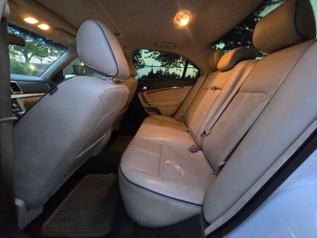 2011 Lincoln MKZ Hybrid Base