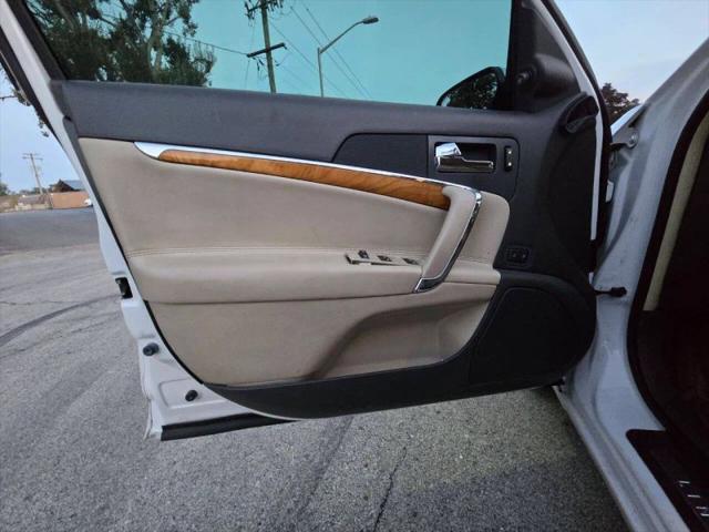 2011 Lincoln MKZ Hybrid Base