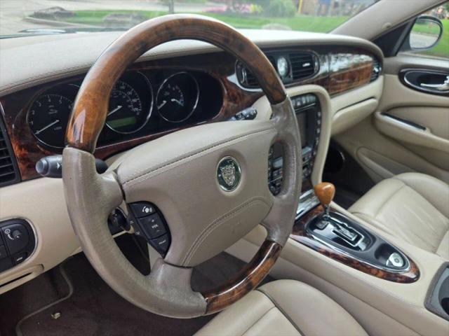 2004 Jaguar XJ Vanden Plas