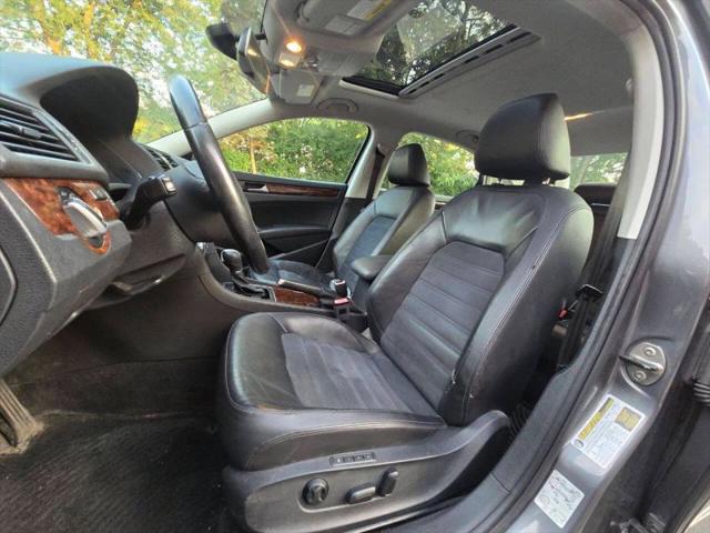 2012 Volkswagen Passat 2.0L TDI SEL Premium