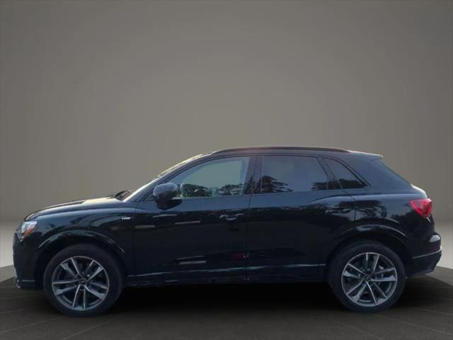 2022 Audi Q3 Premium 45 TFSI S line quattro Tiptronic