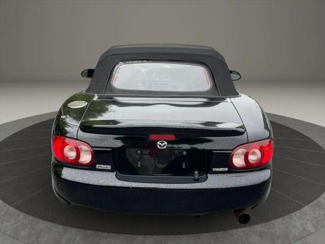2003 Mazda MX-5 Base