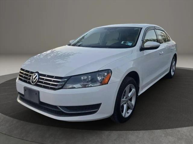2012 Volkswagen Passat 2.0L TDI SE for sale in Roselle, IL