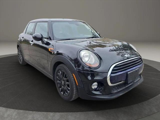 2016 MINI Hardtop Cooper