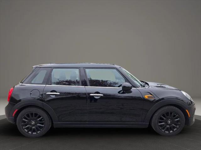 2016 MINI Hardtop Cooper