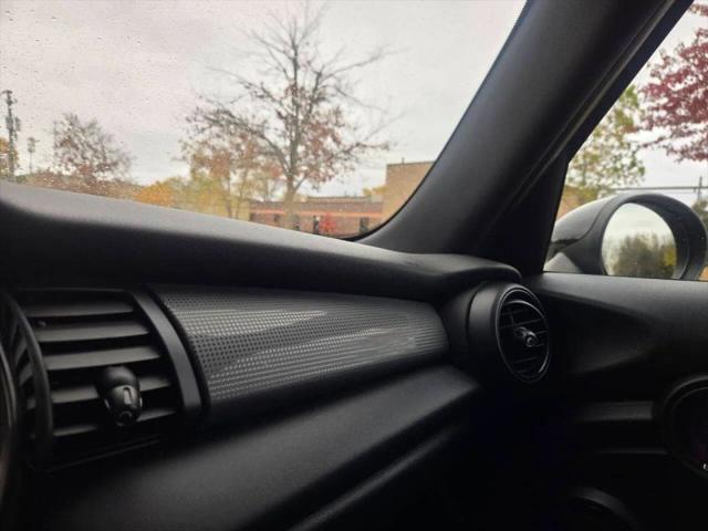 2016 MINI Hardtop Cooper