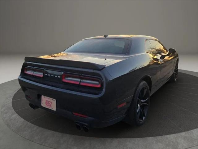 2016 Dodge Challenger SXT