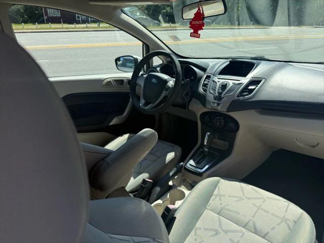 2013 Ford Fiesta SE