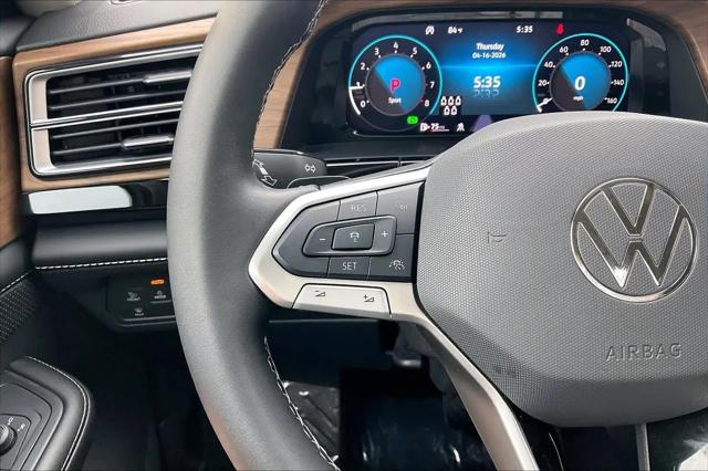 2024 Volkswagen Atlas 2.0T SE w/Technology