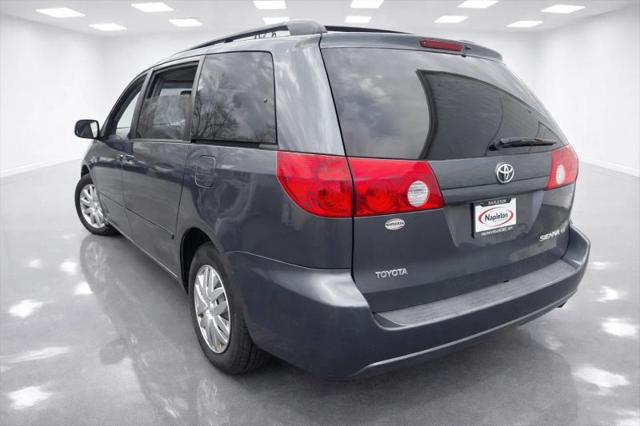 2008 Toyota Sienna LE