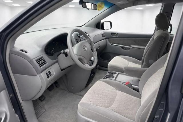 2008 Toyota Sienna LE
