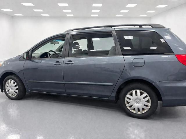 2008 Toyota Sienna LE