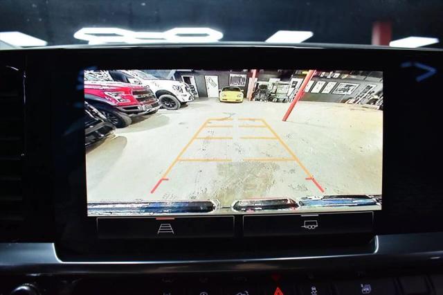 2024 GMC Sierra 1500 4WD Crew Cab Short Box Elevation with 3VL