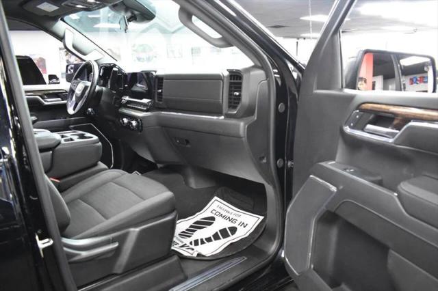 2024 GMC Sierra 1500 4WD Crew Cab Short Box Elevation with 3VL