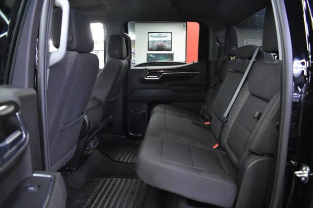 2024 GMC Sierra 1500 4WD Crew Cab Short Box Elevation with 3VL