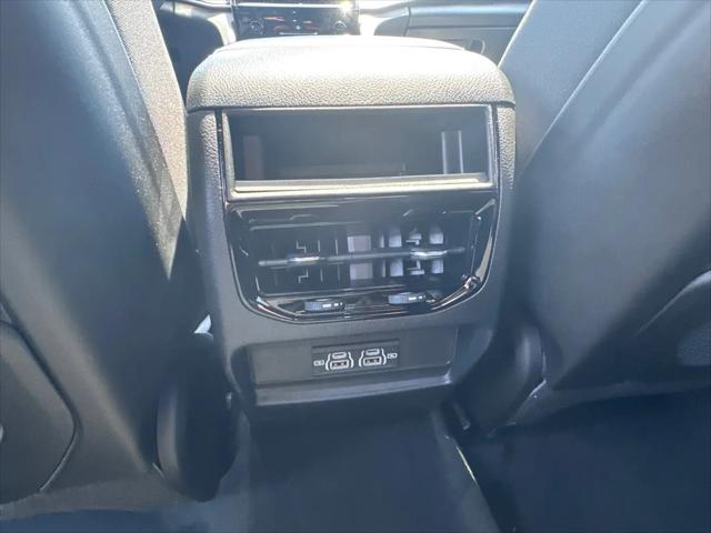 2025 Jeep Grand Cherokee Laredo X 4x2