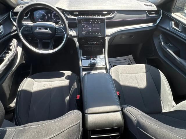 2025 Jeep Grand Cherokee Laredo X 4x2