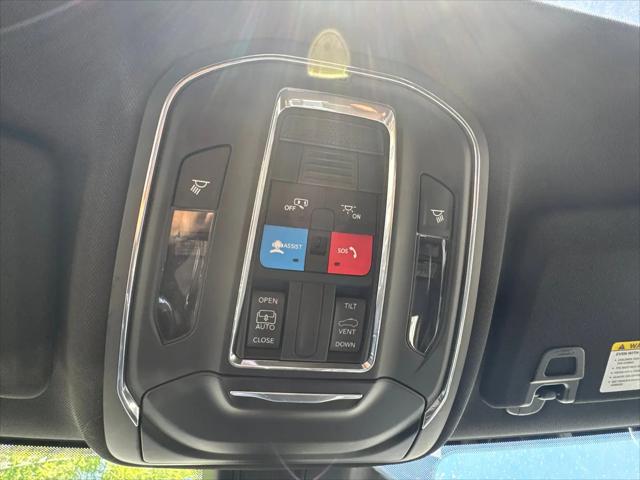 2025 Jeep Grand Cherokee Laredo X 4x2