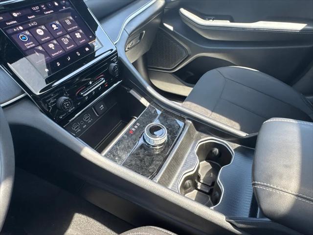 2025 Jeep Grand Cherokee Laredo X 4x2