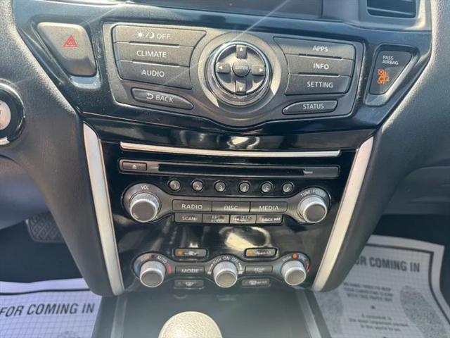 2019 Nissan Pathfinder S