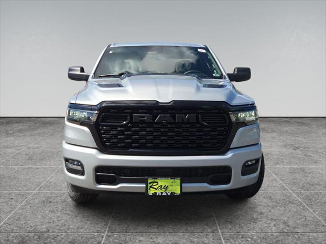 2026 RAM 1500 RAM 1500 EXPRESS CREW CAB 4X4 57 BOX