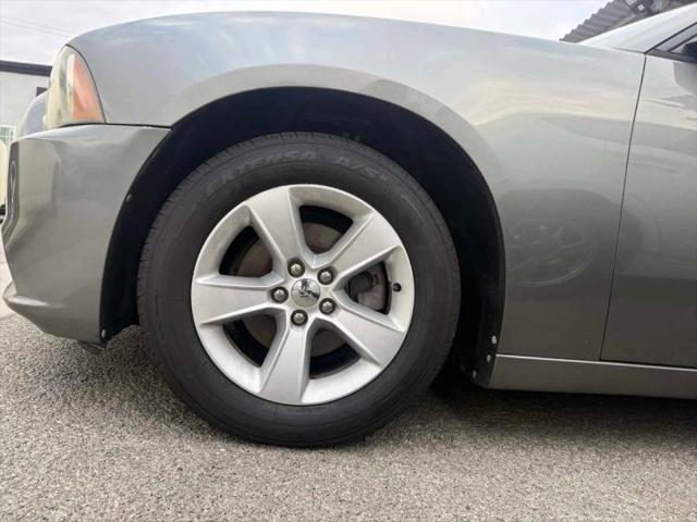 2012 Dodge Charger SE