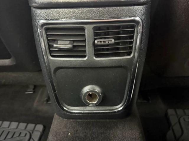 2012 Dodge Charger SE